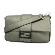 Pre-owned Leather fendi-bags Fendi Vintage , Gray , Dames