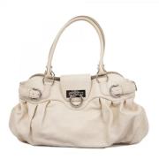 Pre-owned Leather handbags Salvatore Ferragamo Pre-owned , White , Dam...