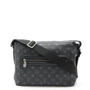 Pre-owned Canvas shoulder-bags Louis Vuitton Vintage , Black , Dames