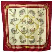 Pre-owned Silk scarves Hermès Vintage , Red , Dames