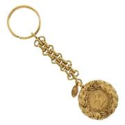 Pre-owned Metal key-holders Chanel Vintage , Yellow , Dames