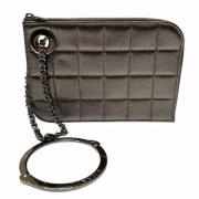 Pre-owned Leather clutches Chanel Vintage , Gray , Dames