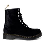 Verpletterd Fluweel Vegan Enkellaarzen Dr. Martens , Black , Dames