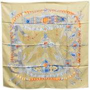 Pre-owned Silk scarves Hermès Vintage , Multicolor , Dames