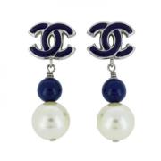 Pre-owned Metal earrings Chanel Vintage , Blue , Dames