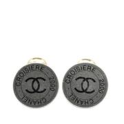 Pre-owned Metal earrings Chanel Vintage , Gray , Dames