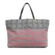 Pre-owned Nylon totes Chanel Vintage , Pink , Dames