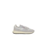 Grijze Nylon Suède Lage Sneakers Autry , Gray , Dames