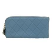 Pre-owned Leather clutches Chanel Vintage , Blue , Dames