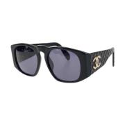 Pre-owned Glass sunglasses Chanel Vintage , Black , Dames