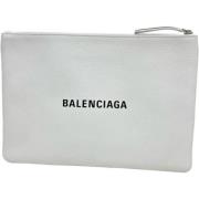 Pre-owned Leather clutches Balenciaga Vintage , White , Dames