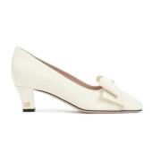 Witte Leren Pumps Elegante Stijl Valentino Garavani , Beige , Dames