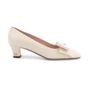 Leren décolleté met strikdetail Valentino Garavani , Beige , Dames