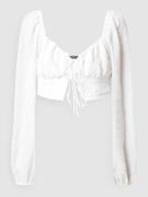 Korte blouse met vetersluiting, model 'Gilly'