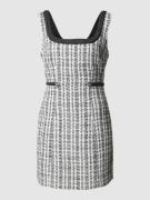 Mini-jurk met gevlochten garnering, model 'TOSCA'