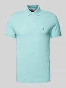 Slim fit poloshirt met labelstitching