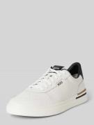 Lage sneakers van leer met vetersluiting