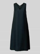 Knielange jurk met V-hals, model 'Weneda'