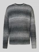 Gebreide pullover met extra brede schouders