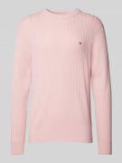 Slim fit gebreide pullover met visgraatstructuur