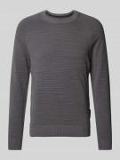 Gebreide pullover met ribboorden