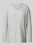 Gebreide pullover met V-hals