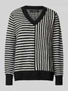 Comfort fit gebreide pullover met cross-stripe-motief, model 'URANUS'