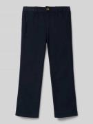 Regular fit broek met steekzakkenn en knoopsluiting
