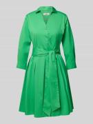 Knielange overhemdjurk met strikceintuur, model 'JULE'