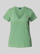 T-shirt met geribde V-hals