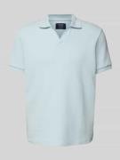 Regular fit poloshirt met V-hals