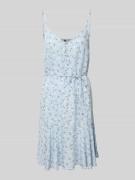 Getailleerde mini-jurk met tailleband, model 'NYA'