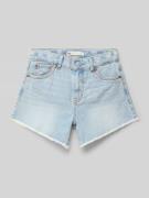 Korte jeans met franjes en labeldetail