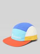 Pet in colour-blocking-design