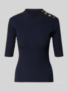 Gebreid shirt met sierknopen en 1/2-mouwen