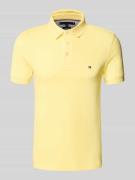 Slim fit poloshirt van een mix van katoen en elastaan