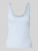 Top met bandjes in riblook met kant