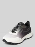 Sneakers met vetersluiting