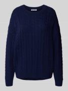 Gebreide pullover met kabelpatroon en ronde hals