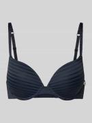 Beha met streepmotief