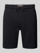 Korte regular fit sweatshorts met labelpatch