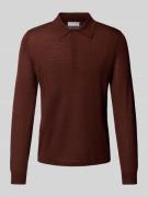 Gebreide pullover van merinowol met een kentkraag