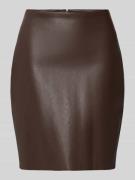 Minirok in leerlook, model 'DAGMAR'