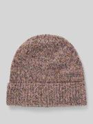 Wollen muts in gebreide look