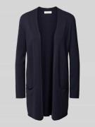 Gebreid jack met opengewerkte voorkant