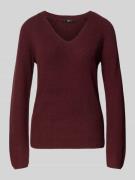 Gebreide pullover met V-hals