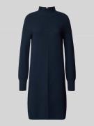 Nauwsluitende gebreide jurk van viscosemix