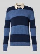 Gebreide pullover met labelstitching