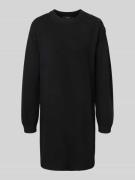 Soepele gebreide jurk van viscosemix, model 'SABA'