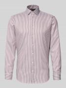 Regular fit zakelijk overhemd met haaikraag